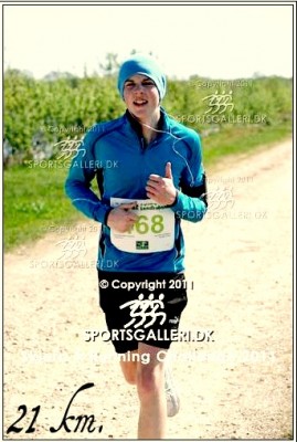 Her er et billede taget af mig i April i år hvor jeg løb mit første ½marathon i Skjern Å Running Challenge